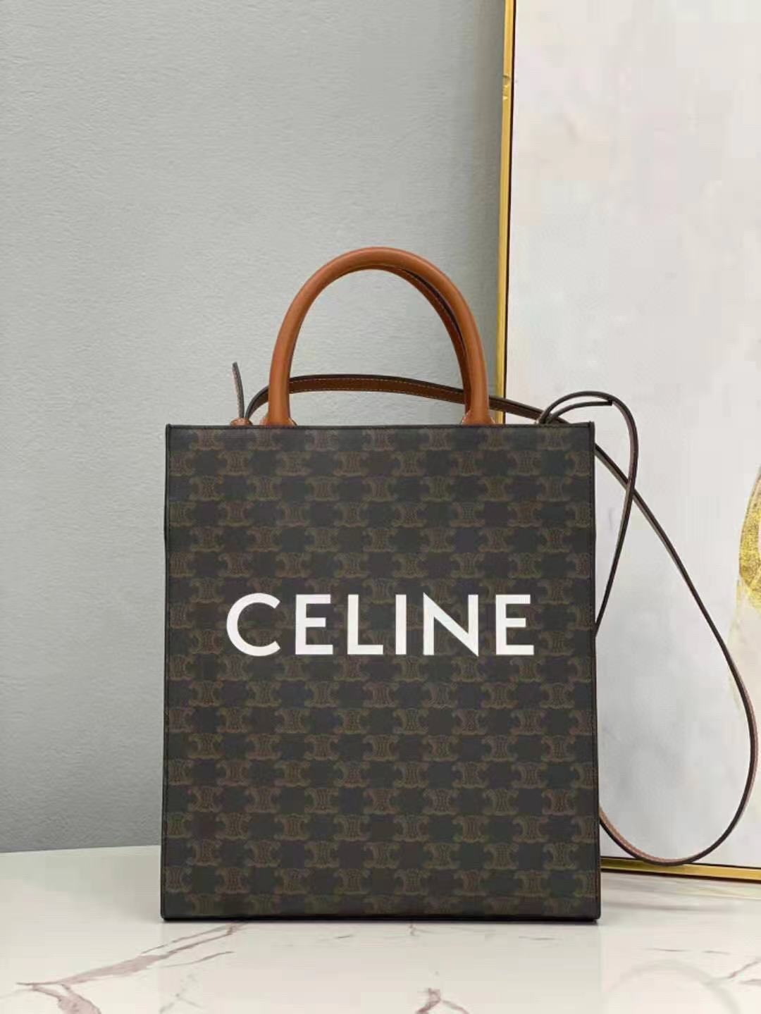 CELINE 셀린느 신상 카바스 캔버스백 191542