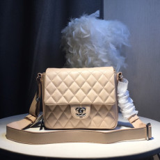 CHANEL 샤넬 크로스백