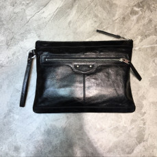BALENCIAGA 발렌시아가 2020 남여공용 레더 클러치백,BGB0468,33/37CM,블랙,다크그레이,그레이