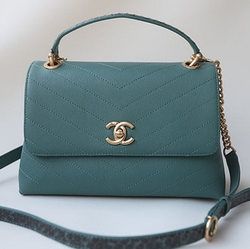 CHANEL 샤넬 체인숄더백