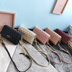 MIUMIU  미우미우 마테라쎄 가죽 미니백 5BH080-