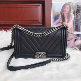 CHANEL 샤넬 리보이백 25CM ALEBOY AS92058