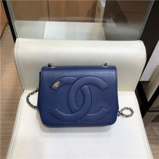 CHANEL 샤넬 CC LOGO MINI 숄더백 신상 AS10500