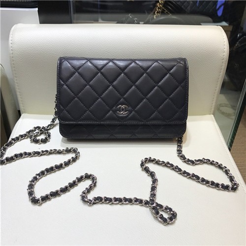 CHANEL 샤넬 WOC 램스킨 A33813신상