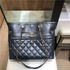 CHANEL 샤넬 쇼퍼백 A0831 신상
