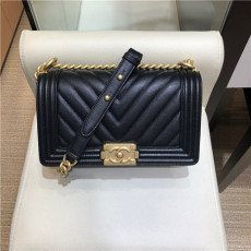 CHANEL 샤넬 보이백 25CM 67086 /신상