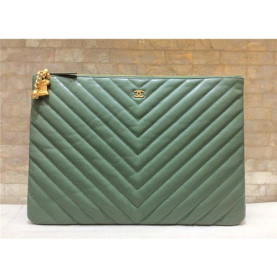 CHANEL 샤넬 클러치 34CM AS5090