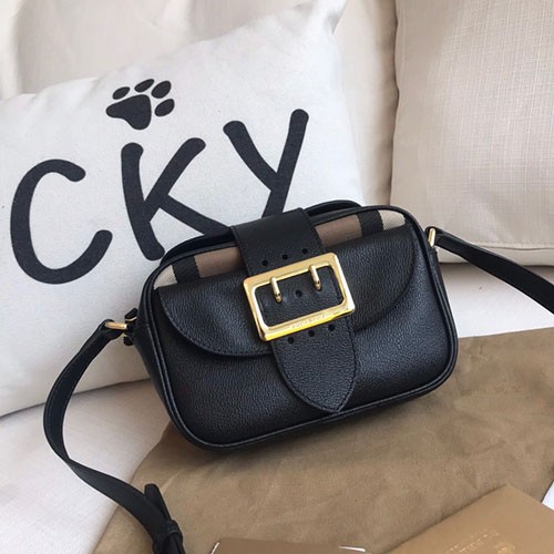 BURBERRY 버버리 카메라백 신상 B100741