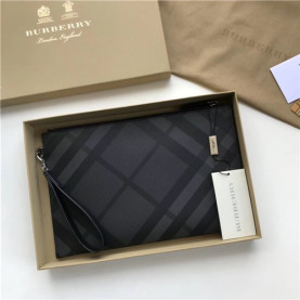 BURBERRY 버버리 클러치 B2010 신상