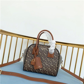 BURBERRY 버버리 큐브백 B5065-1 신상