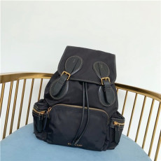 BURBERRY 버버리 백팩 B910326-4 신상