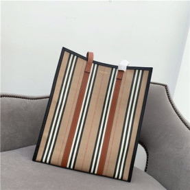 BURBERRY 버버리 쇼핑백 B4518 2022/신상