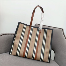 BURBERRY 버버리 쇼핑백 B4519 2022/신상