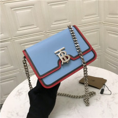 BURBERRY 버버리 체인 숄더백 B770150-1 신상