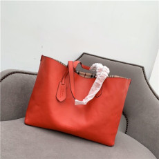 BURBERRY 버버리 쇼핑백 B81899-3 신상
