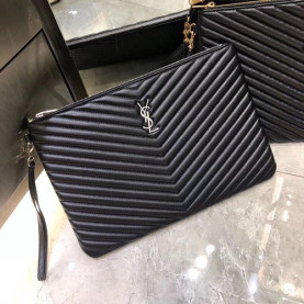 SAINT LAURENT 생로랑 클러치 은장 Y30100