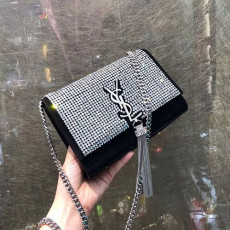 SAINT LAURENT 생로랑 다이아몬드 숄더백 신상 Y105048
