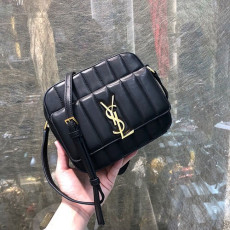 SAINT LAURENT 생로랑 카메라백 신상 Y610020