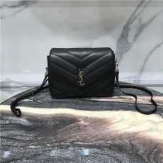 SAINT LAURENT 생로랑 루루 토이백 스몰 Y22987 신상