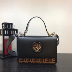 FENDI 펜디 신상 칸아이백 26CM F15800