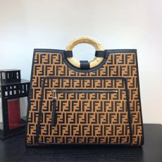 FENDI 펜디 신상 쇼퍼백 44CM F36590