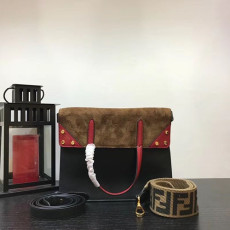 FENDI 펜디 신상 플랩백 숄더&크로스백 25CM F10556