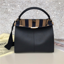 FENDI 펜디 피카부 엑스라이트 미듐  F9903-2 신상
