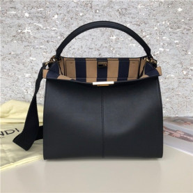 FENDI 펜디 피카부 엑스라이트 미듐  F9903-2 신상