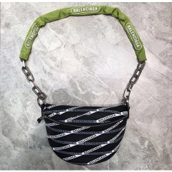 BALENCIAGA 발렌시아가 힙 크로스백 신상 B208155