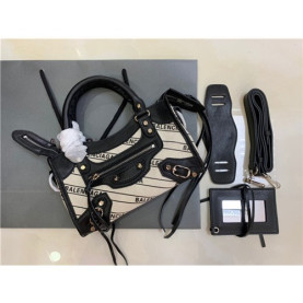 BALENCIAGA 발렌시아가 네이비 토트&크로스백 24CM  신상 B3940