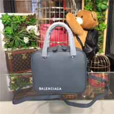 BALENCIAGA 발렌시아가 토트&크로스백신상