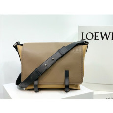 LOEWE 로에베 남성용 숄더백 L105088