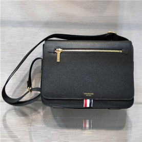 THOM BROWNE 톰브라운 남성용 숄더백 TB50168 신상