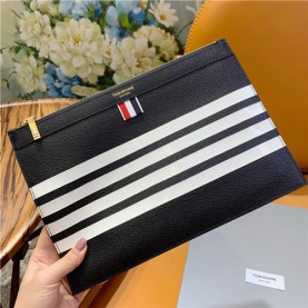 THOM BROWNE 톰브라운 클러치 TB105812-2 신상