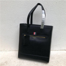 THOM BROWNE 톰브라운 남성용 토트백 TB70412 신상