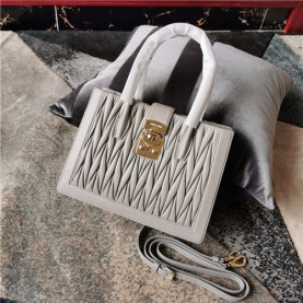 MIUMIU 미우미우 토트&숄더백 5BA126-1 2020/신상