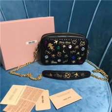 MIUMIU 미우미우 카메라백 5BH118-1 2020/신상