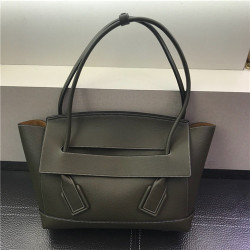 BOTTEGA VENETA 보테가베네타 아르코  BV2007 신상