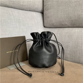 BOTTEGA VENETA 보테가베네타 미니 복주머니  숄더백 583774-1 신상