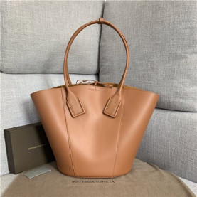 BOTTEGA VENETA 보테가베네타 바스켓 라지 토트백 57681-2 신상
