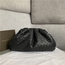BOTTEGA VENETA 보테가베네타 파우치백 B5088 신상
