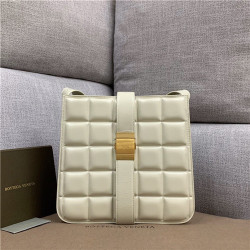 BOTTEGA VENETA 보테가베네타 마리백 BV578344-2 신상