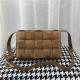 BOTTEGA VENETA 보테가베네타 카세트백  B0106-2 신상