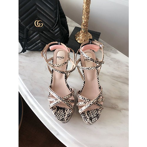 FENDI 펜디 샌들힐 봄신상
