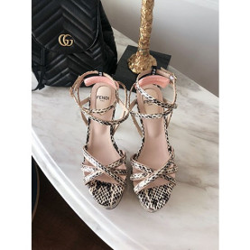 FENDI 펜디 샌들힐 봄신상