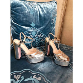 FENDI 펜디 샌들힐 굽높이12CM 봄신상