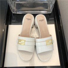 FENDI 펜디 여성용 슬리퍼 F10080-2 2020/신상
