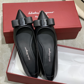 FERRAGAMO 페레가모 여성용 단화 굽높이2CM F60099-2 2020/신상