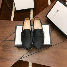 GUCCI 구찌 남성 로퍼봄신상