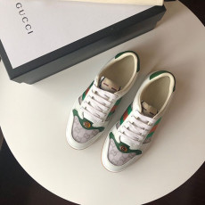 GUCCI 구찌 남성용 스니커즈봄신상
